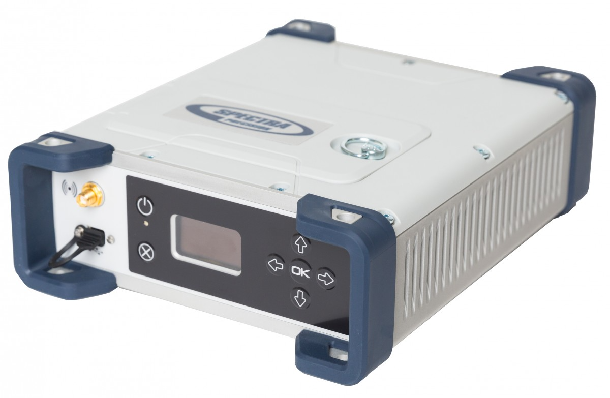天宝光谱SP90M测量型GNSS接收机